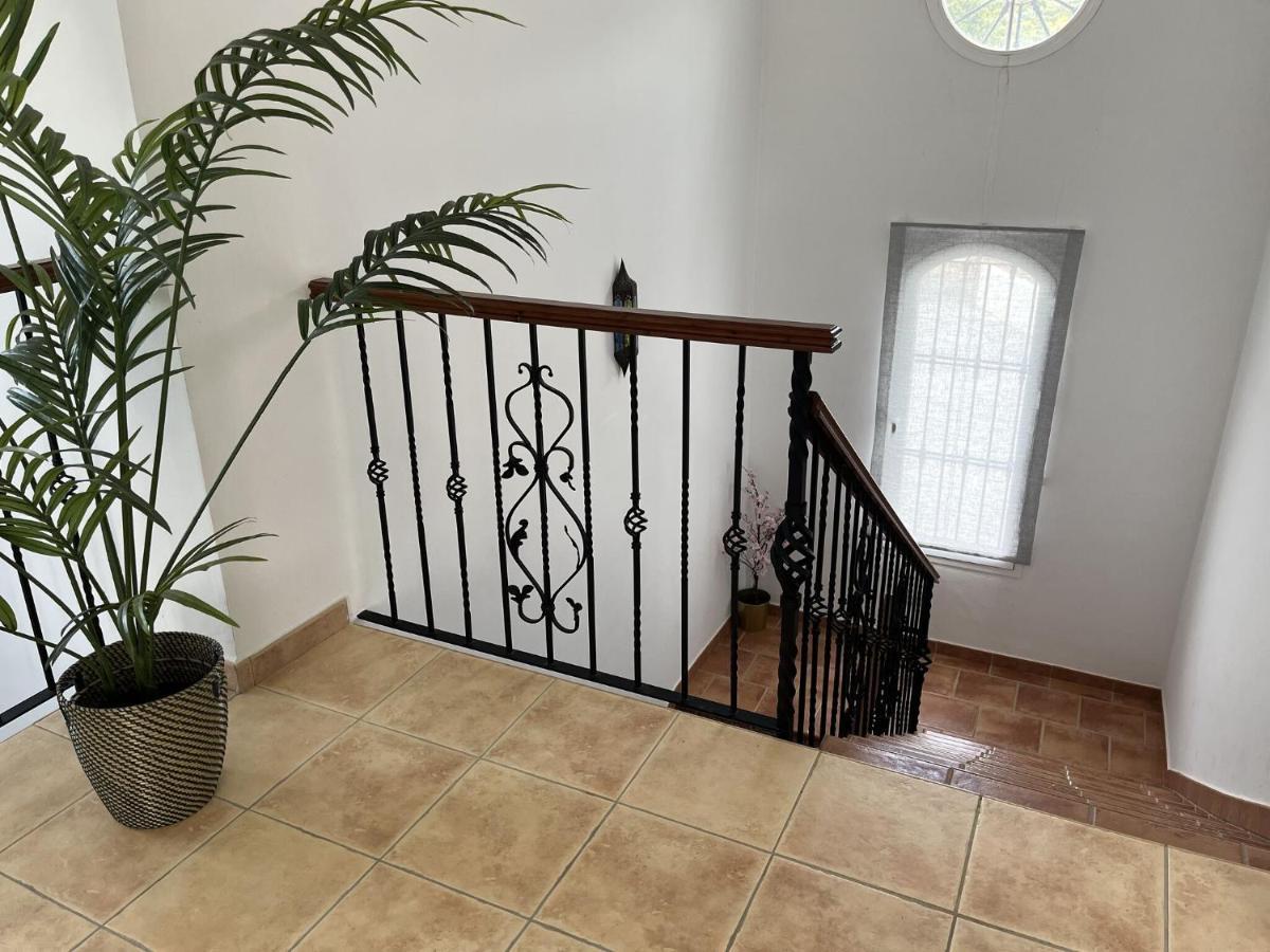 Villa With Private Swimming Pool And Boules Court 40 Minutes From M Laga Málaga